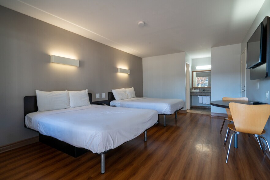 More Photos Of 840 S Indian Hill Blvd, Claremont Hotel For Sale