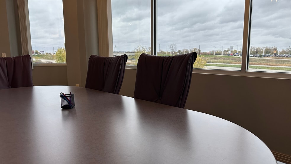 More Photos Of 3051 Progress Way, Kaukauna Medical For Lease