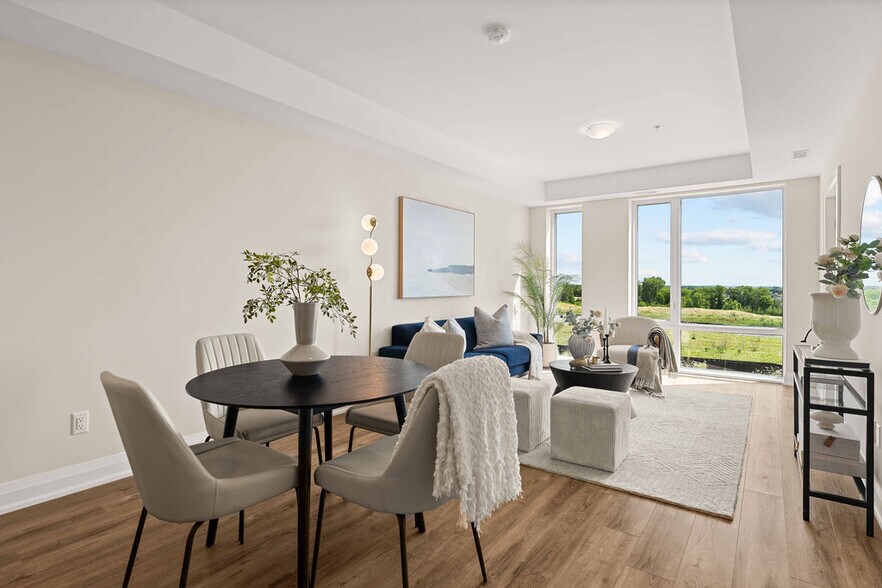 More Photos Of 600 Sunningdale Rd E, London Apartments For Lease