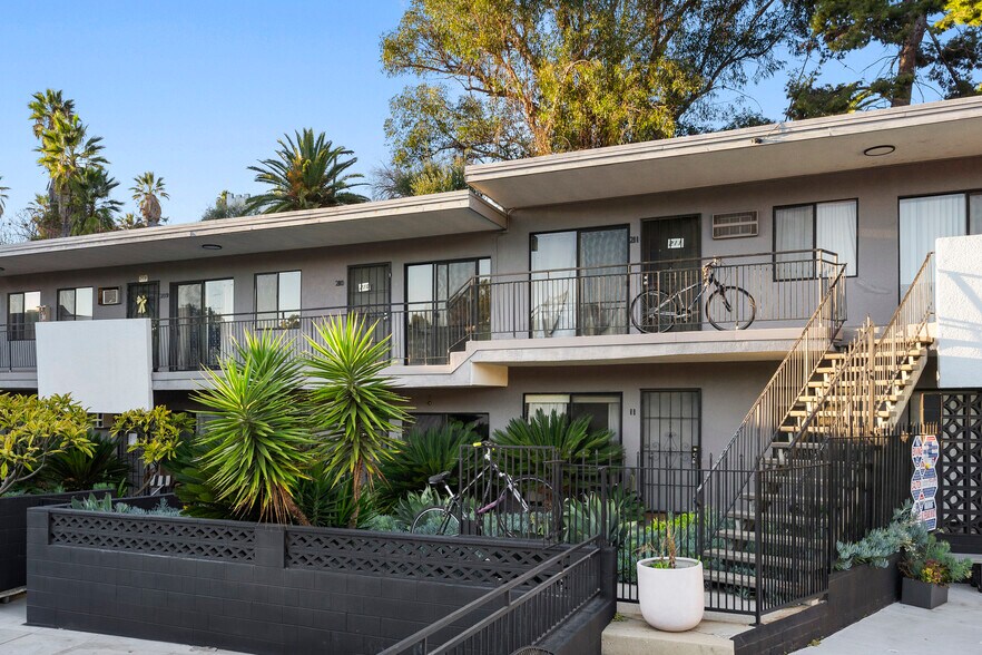 More Photos Of 200 S Avenue 59, Los Angeles Apartments For Sale