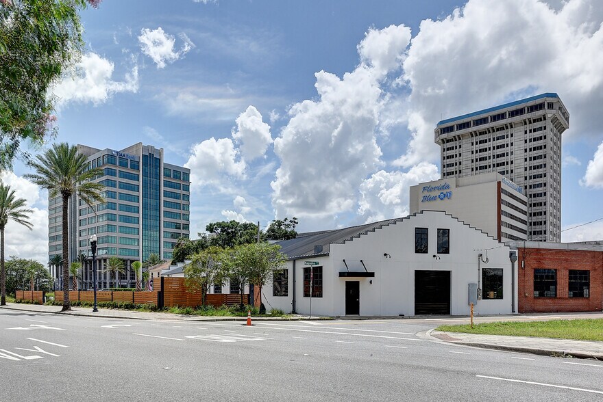 More Photos Of 417 Magnolia St, Jacksonville Storefront For Sale