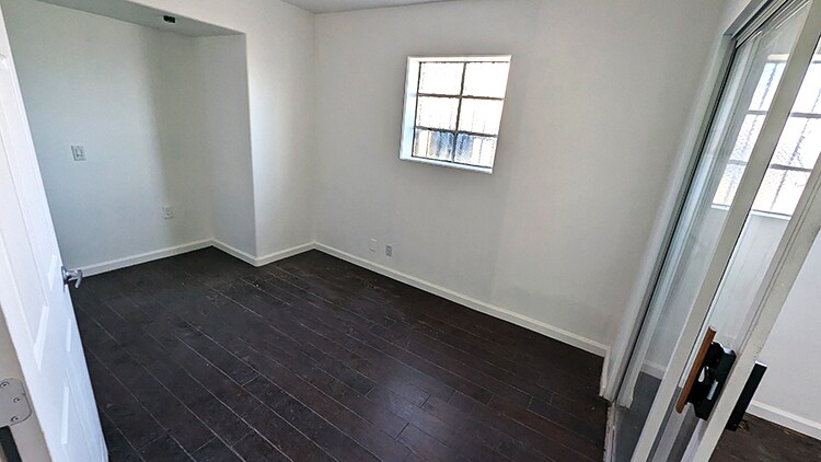 More Photos Of 14432-14434 Gilmore St, Van Nuys Medical For Sale