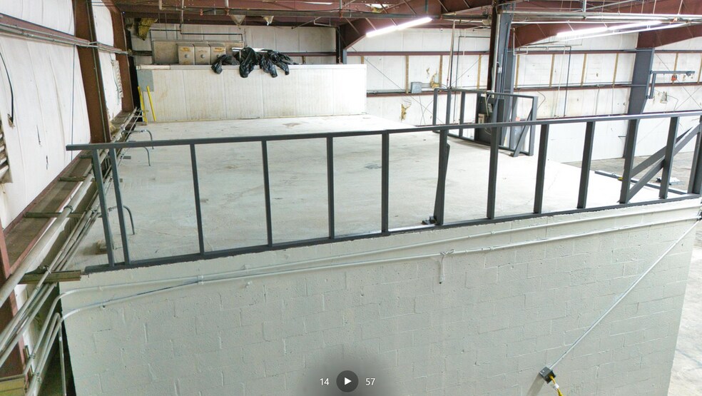 More Photos Of 13050 NW 43rd Ave, Opa Locka Warehouse For Lease
