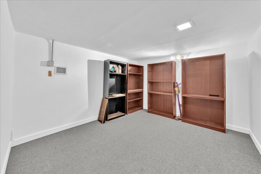 More Photos Of 500 NE 25th St, Pompano Beach Flex For Lease