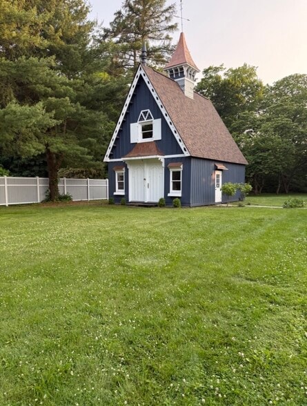 More Photos Of 28 W Bridge St, Saugerties Office For Lease