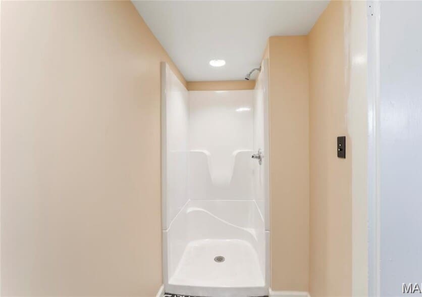 More Photos Of 876 W State St, Jacksonville Hospitality For Sale