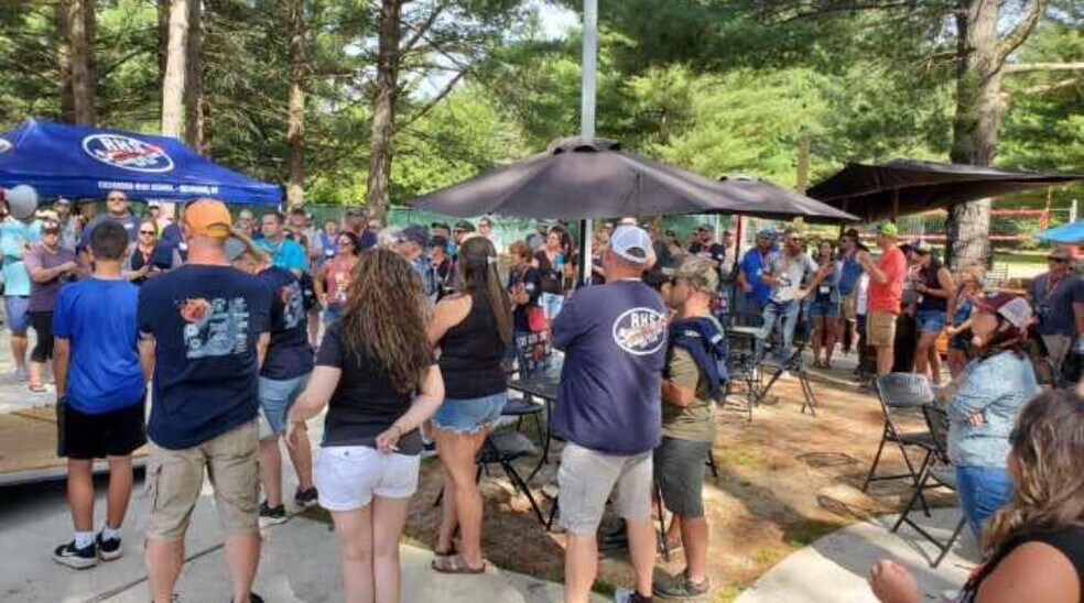 More Photos Of 8826 Gratiot Ave, Columbus Restaurant For Sale