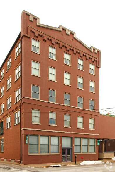 More Photos Of 214 S 8th St, Louisville Loft Creative Space For Lease