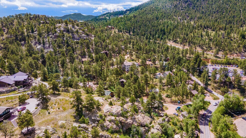 More Photos Of 257 Moccasin, Estes Park Apartments For Sale