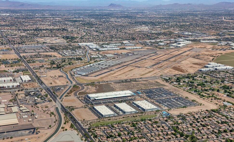 More Photos Of 3475 S McQueen Rd, Chandler Warehouse For Lease