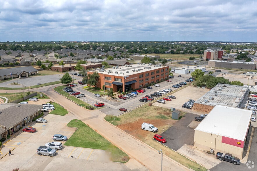 More Photos Of 5601 NW 72nd St, Oklahoma City Medical For Lease