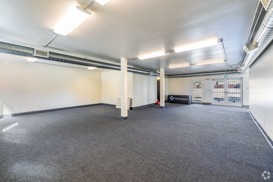 More Photos Of 1620 Innes Ave, San Francisco Land For Sale