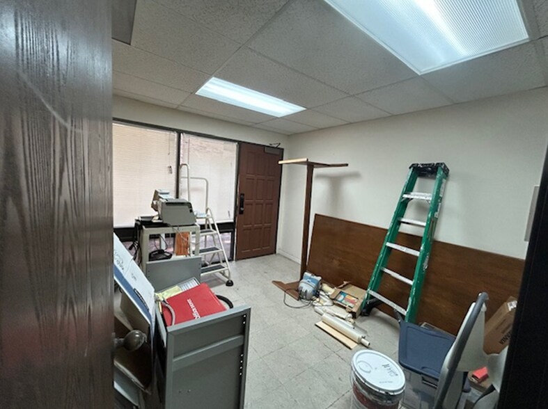 More Photos Of 2412 N Ponderosa Dr, Camarillo Medical For Sale