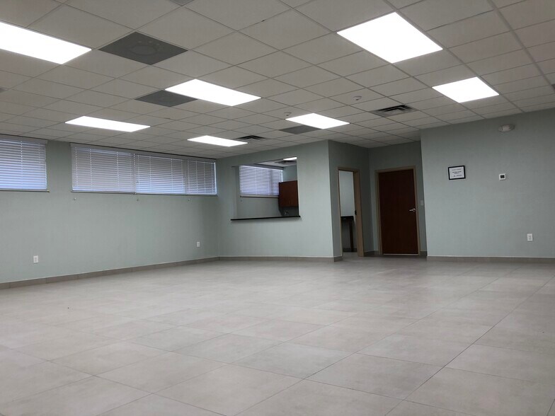 More Photos Of 851 Douglas Ave, Altamonte Springs Medical For Lease