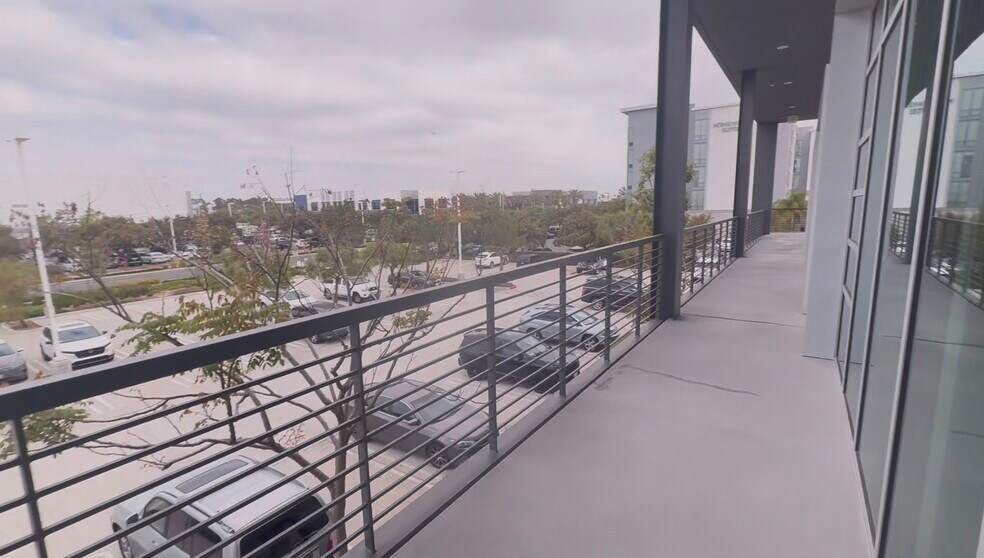 More Photos Of 3738 Bayer Ave, Long Beach Office For Lease