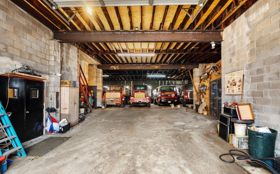 More Photos Of 26 Little St, Matawan Flex For Sale