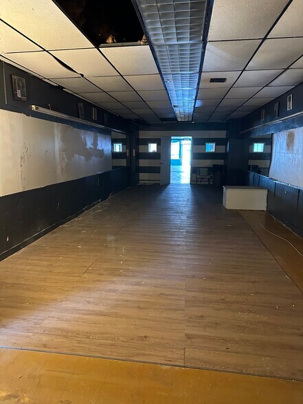 More Photos Of 1192 Yorkship Sq, Camden General Retail For Sale