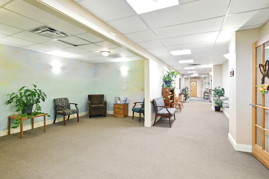 More Photos Of 42 Summer St, Pittsfield Medical For Sale