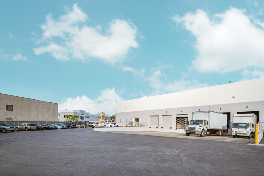More Photos Of 333 N Euclid Way, Anaheim Food Processing For Lease