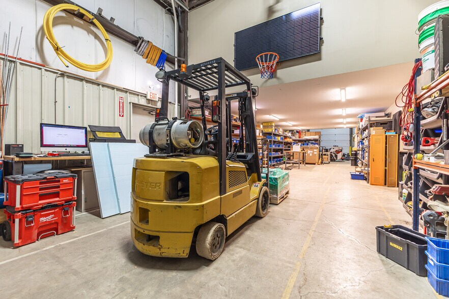 More Photos Of 11470 Industrial Dr, Galena Warehouse For Sale