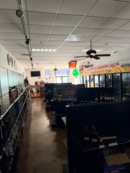 More Photos Of 28950 Rte. 120, Lakemoor Storefront Retail Office For Lease