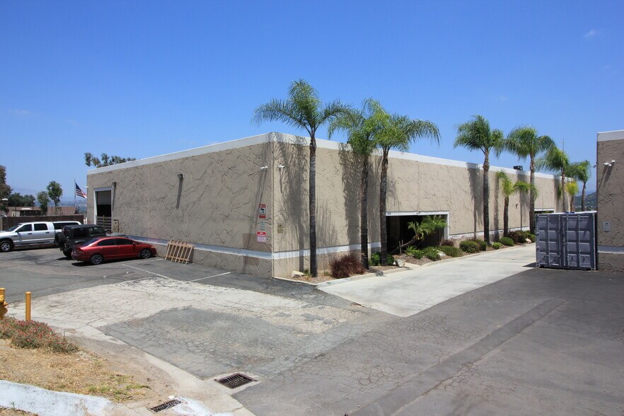 More Photos Of 1440-1450 Hill St, El Cajon Manufacturing For Lease