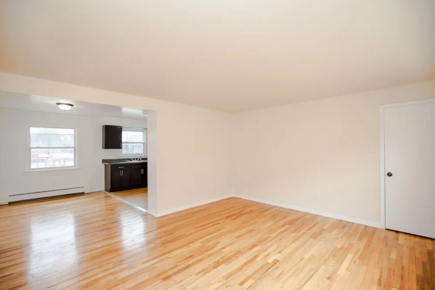 More Photos Of 7906 S Wabash Ave, Chicago Apartments For Sale