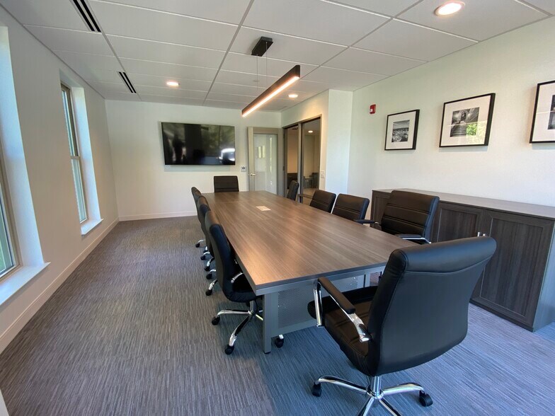 More Photos Of 535 N Church St, West Chester Office For Lease