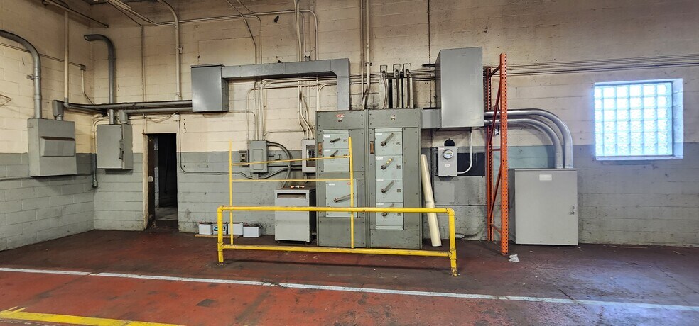 More Photos Of 41135 Irwin Dr, Harrison Township Warehouse For Sale