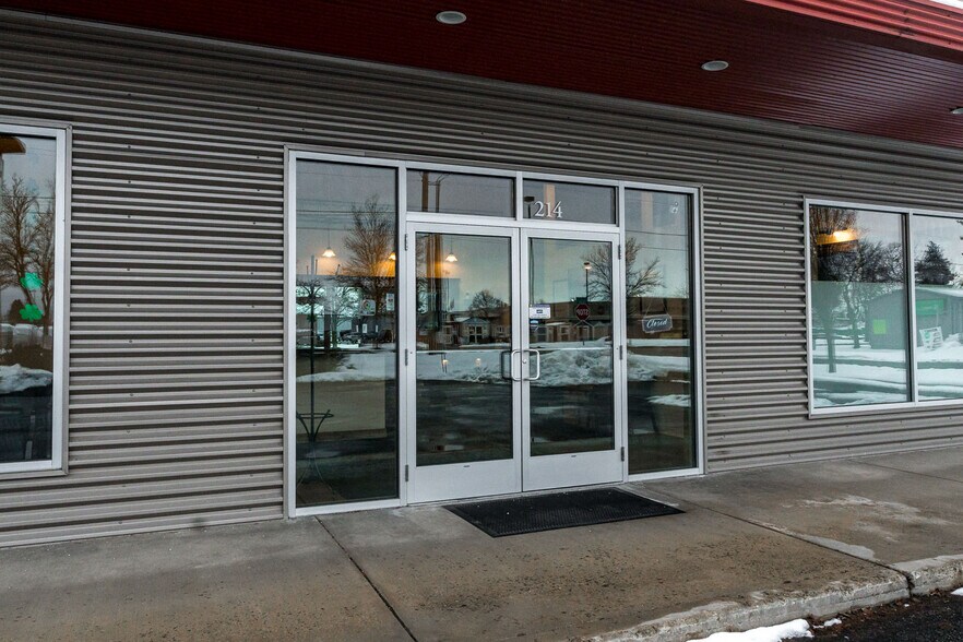 More Photos Of 210-214 W Sunset Ave, Coeur d'Alene Freestanding For Lease