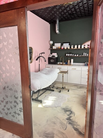 More Photos Of 106 N Main St, Granite Quarry General Retail For Sale