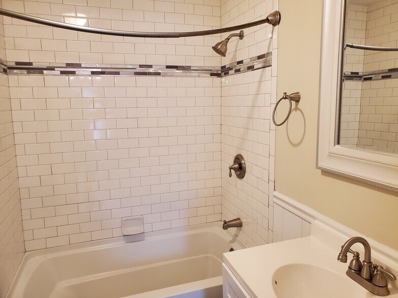 More Photos Of 1005 Chesapeake Ave, Chesapeake Office Residential For Sale