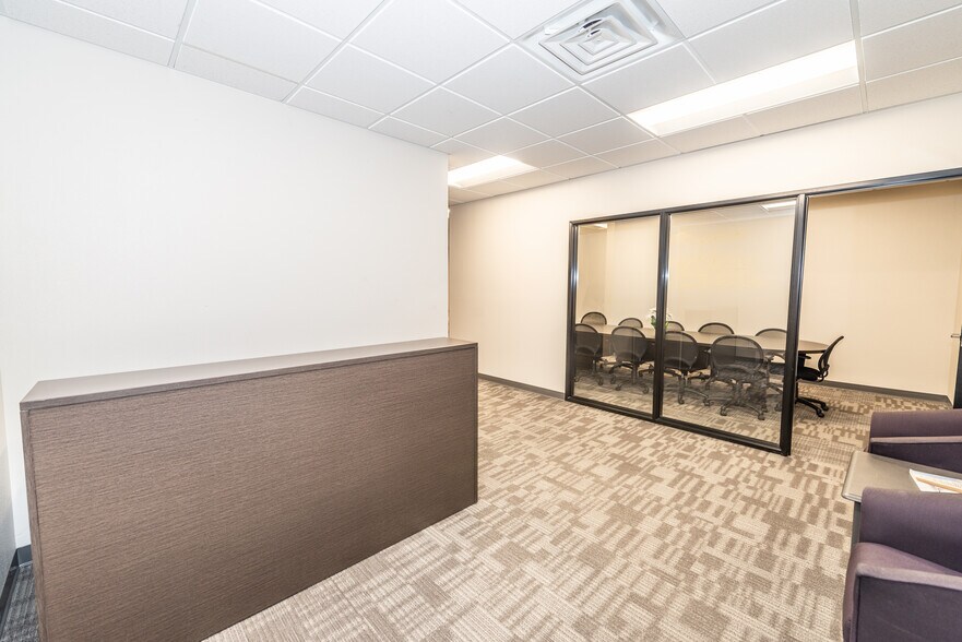 More Photos Of 6345 S Pecos Rd, Las Vegas Office For Lease