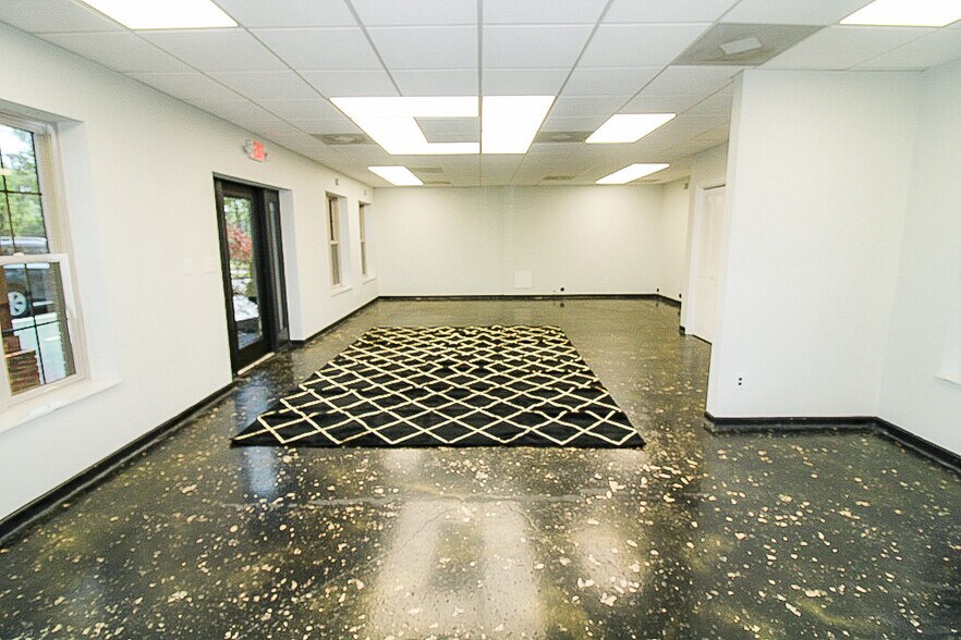 More Photos Of 5317 Stanton Rd, Knoxville Medical For Lease