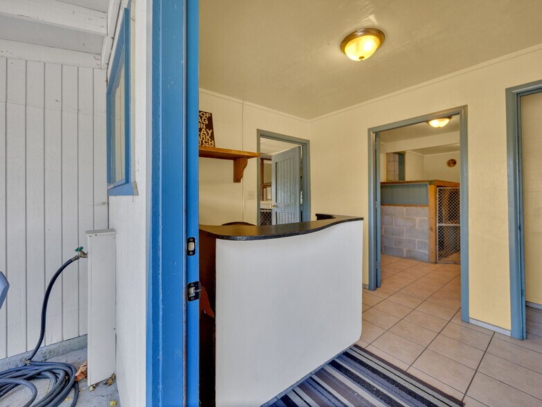 More Photos Of 44434 SE Coalman Rd, Sandy Light Manufacturing For Sale