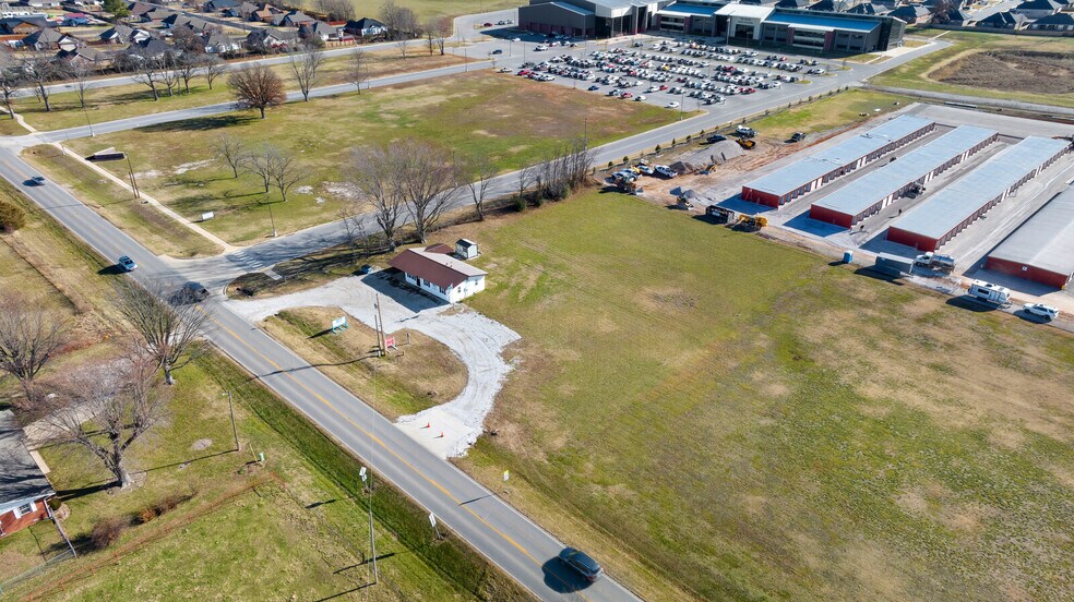 More Photos Of 1997 W Pickens Rd, Pea Ridge Office For Sale