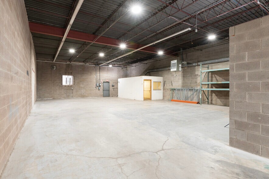 More Photos Of 2505-2595 W 8th Ave, Denver Warehouse For Lease