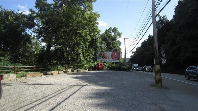 More Photos Of 2800 Freeport Rd, Springdale Restaurant For Sale