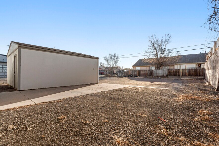 More Photos Of 495 S Federal Blvd, Denver Medical For Sale