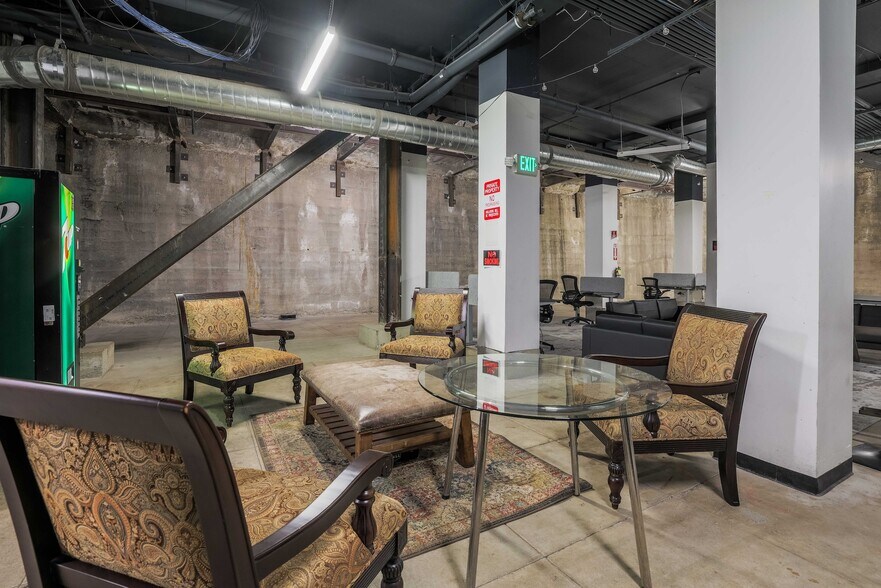 More Photos Of 392 11th St, Oakland Apartments For Sale