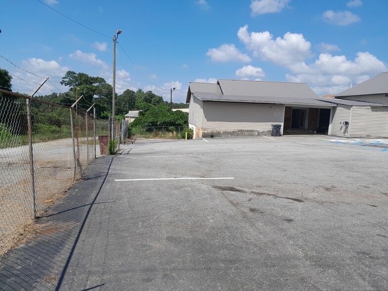 More Photos Of 9135 S Main St, Jonesboro Light Manufacturing For Sale