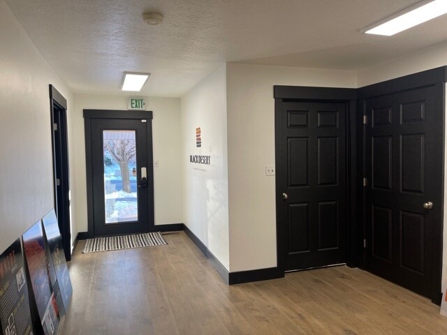 More Photos Of 60 W Canyon Crest Rd, Alpine Office For Sale