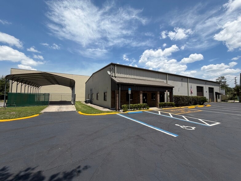 More Photos Of 5491 Benchmark Ln, Sanford Warehouse For Sale