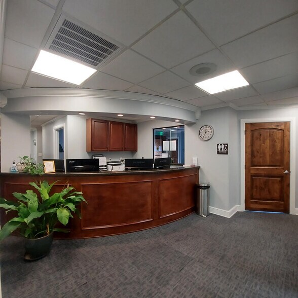 More Photos Of 6112-6122 E 61st St, Tulsa Medical For Sale