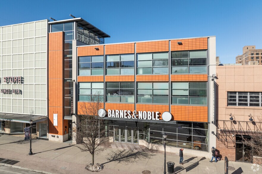 More Photos Of 7 S Main St, Wilkes Barre Loft Creative Space For Sale