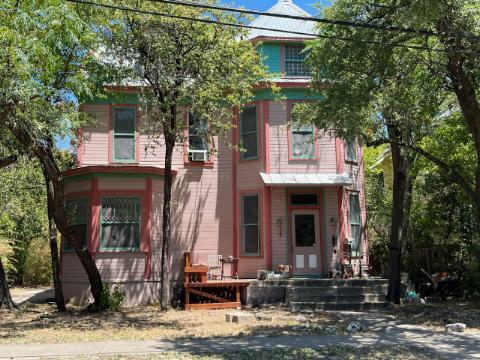 Primary Photo Of 702 W 32nd St, Austin Specialty For Sale