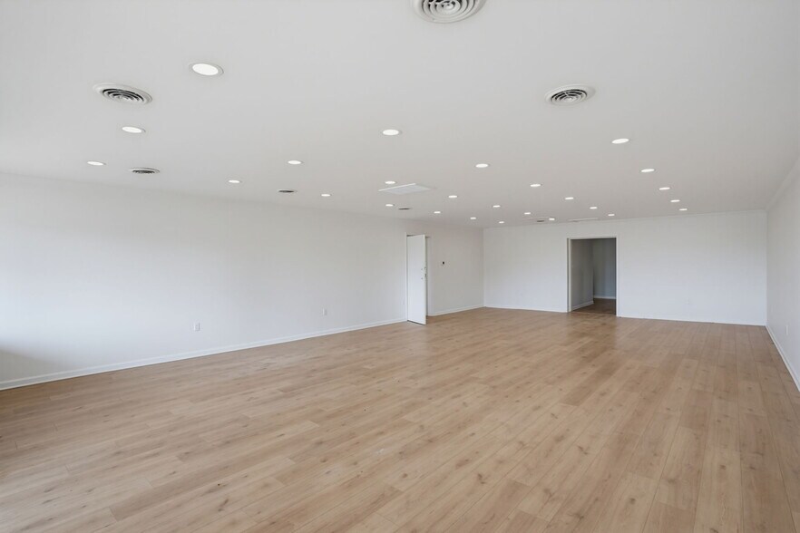 More Photos Of 3524 Millington Rd, Clayton Storefront Retail Office For Sale