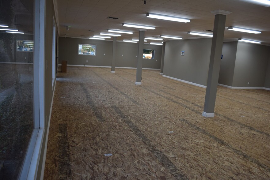 More Photos Of 2810-2856 Hamner Ave, Norco Unknown For Lease