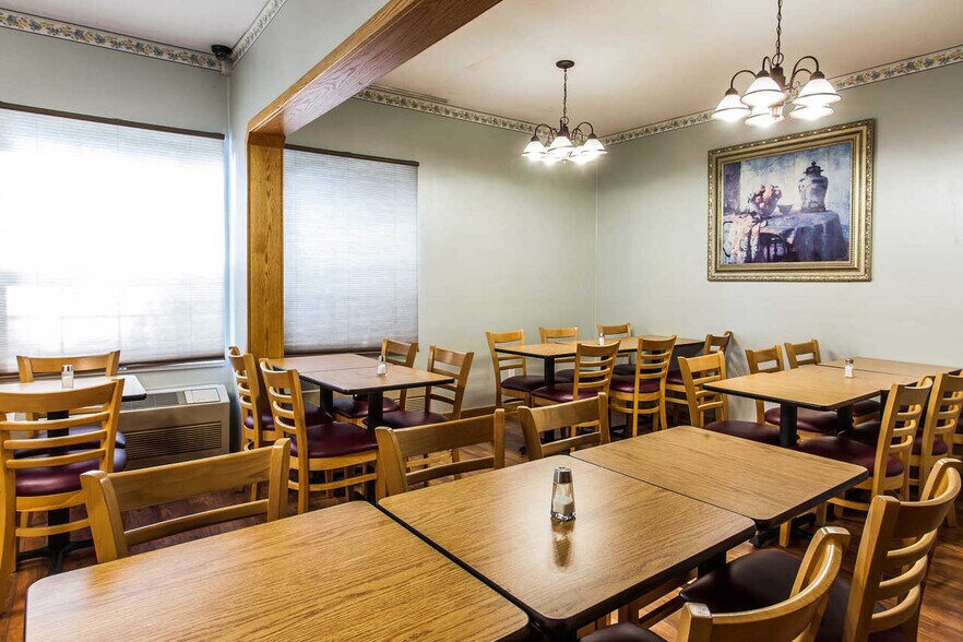 More Photos Of 3710 Meridian St, Bellingham Hospitality For Sale