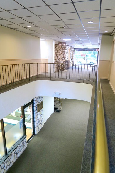 More Photos Of 74 Pascack Rd, Park Ridge Medical For Lease